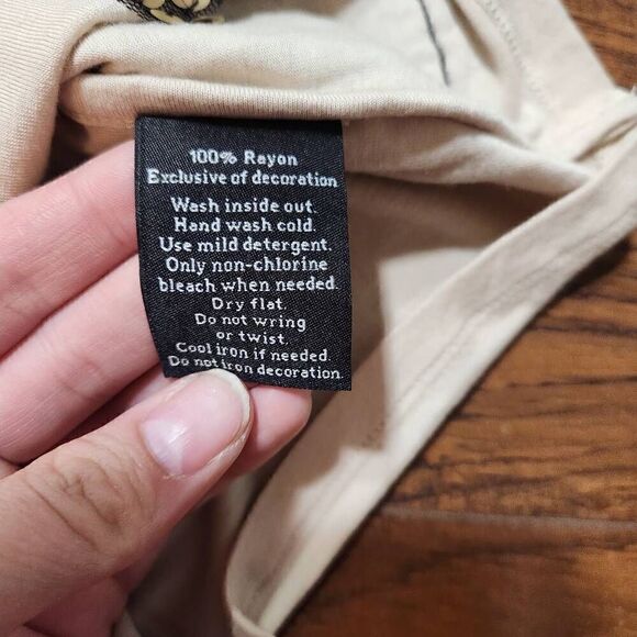 Rock & Republic Gold Sequined tank to - Picture 4 of 6